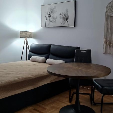 Apartman Tim Lux 1 Vrnjačka Banja Exteriör bild