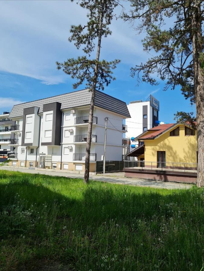 Apartman Tim Lux 1 Vrnjačka Banja Exteriör bild
