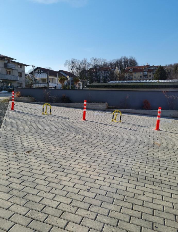 Apartman Tim Lux 1 Vrnjačka Banja Exteriör bild