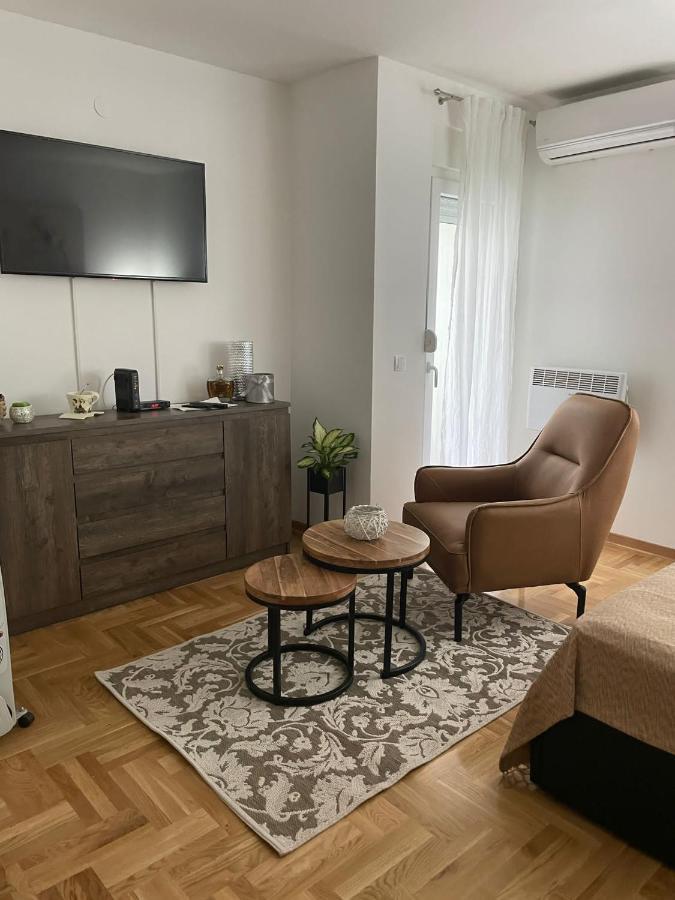 Apartman Tim Lux 1 Vrnjačka Banja Exteriör bild